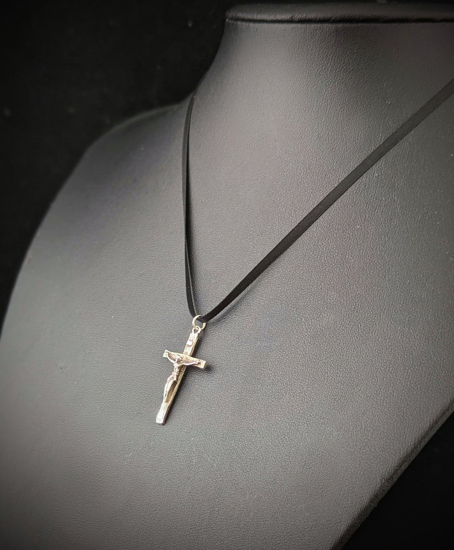 Vintage sterling silver cross pendant, crucifix