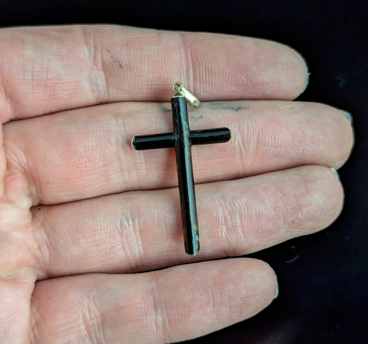 Vintage 9ct gold and Black enamel cross pendant, North Star, Religious jewellery