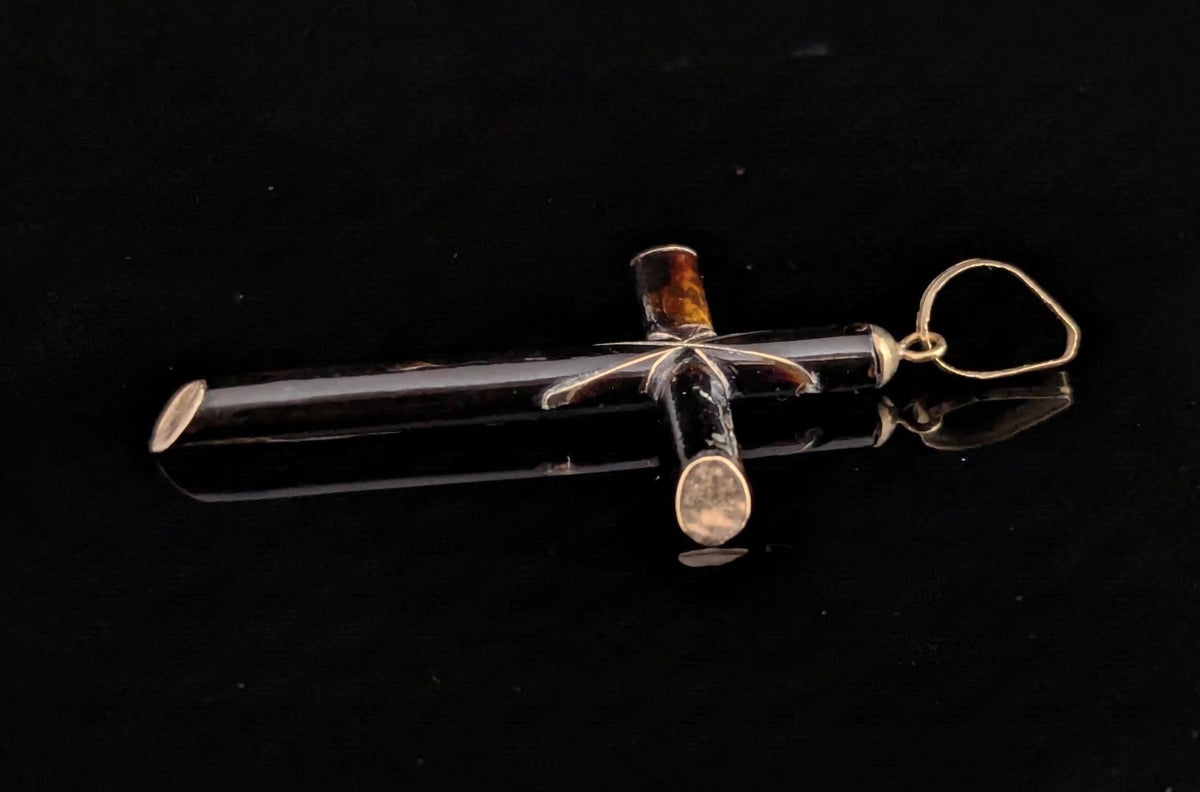 Vintage 9ct gold and Black enamel cross pendant, North Star, Religious jewellery