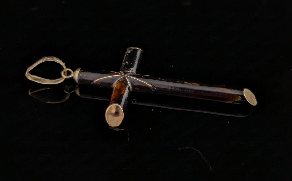 Vintage 9ct gold and Black enamel cross pendant, North Star, Religious jewellery