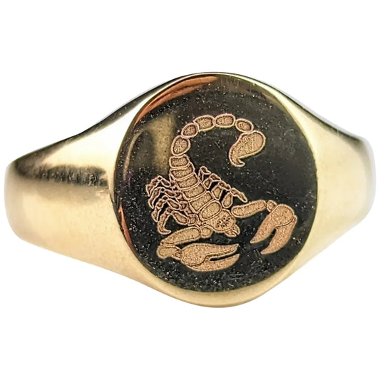 Vintage 9ct gold signet ring, Scorpion, heavy