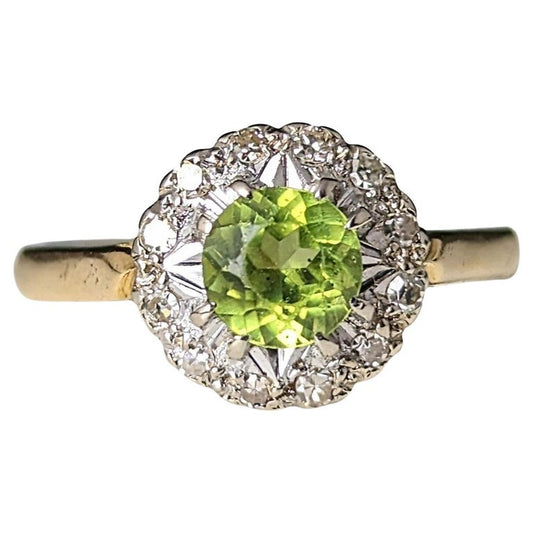 Vintage 18ct gold Peridot and Diamond cluster ring