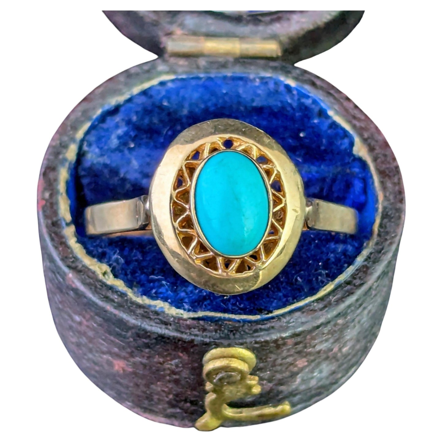 Vintage Turquoise cabochon dress ring, 9ct yellow gold