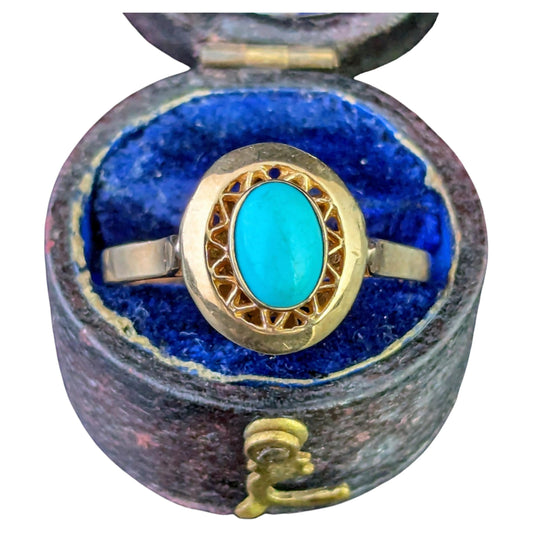 Vintage Turquoise cabochon dress ring, 9ct yellow gold