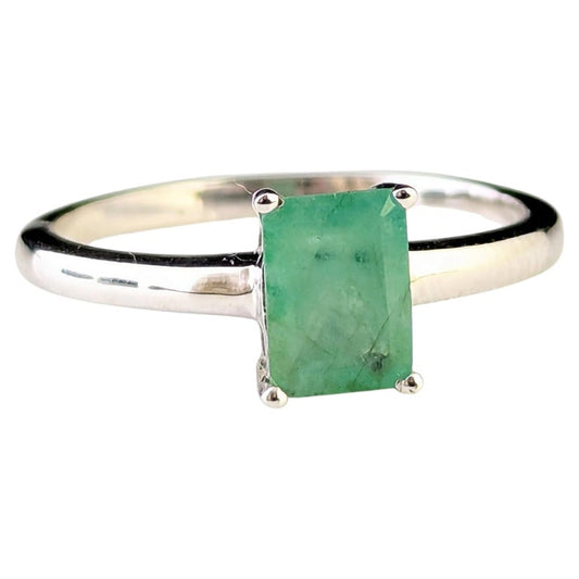 Vintage Emerald solitaire ring, sterling silver