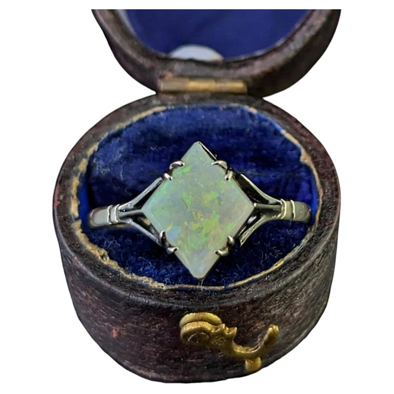 Vintage Art Deco Opal solitaire ring, 9ct White gold
