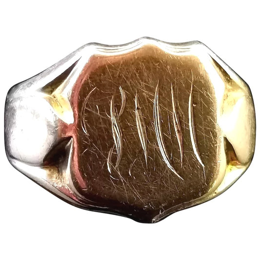 Antique 9ct Rose gold signet ring, shield shaped