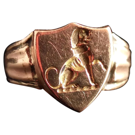 Antique 9ct gold Lion Signet ring, shield shaped