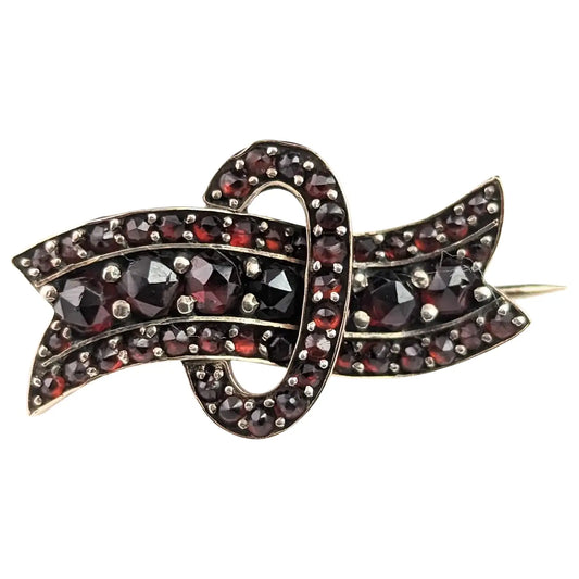 Antique Bohemian Garnet ribbon brooch, 8ct Rose gold