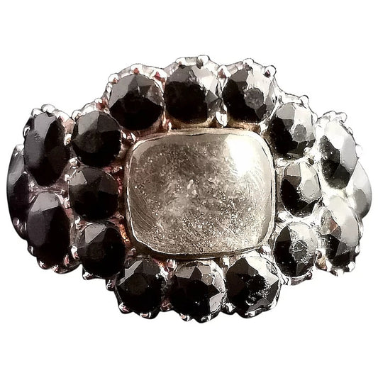 Antique Georgian mourning ring, Jet, 12ct gold