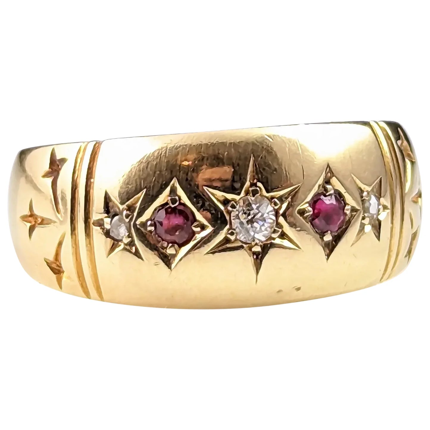 Antique Ruby and Diamond gypsy set ring, 18ct gold, Edwardian, stars