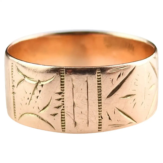 Antique Victorian 9ct gold Engraved band ring, wide cigar band