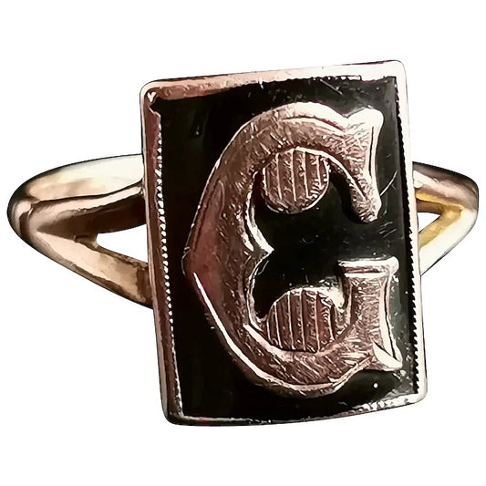 Victorian mourning ring, initial C, 9ct Rose gold, black enamel