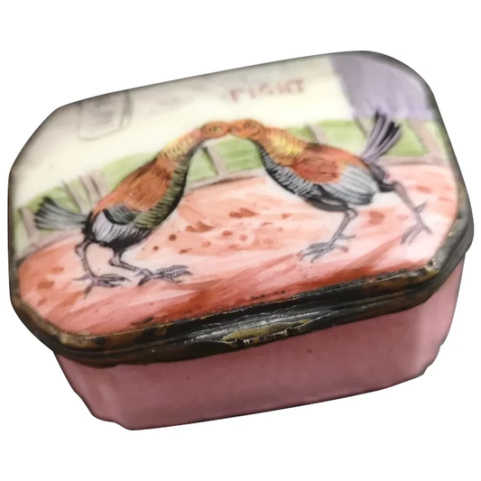 Antique Bilston enamel snuff box, cock fight