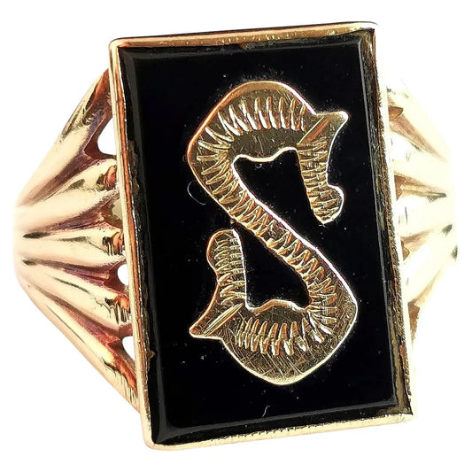 Art Deco Mourning ring S initial, 9ct gold and Onyx