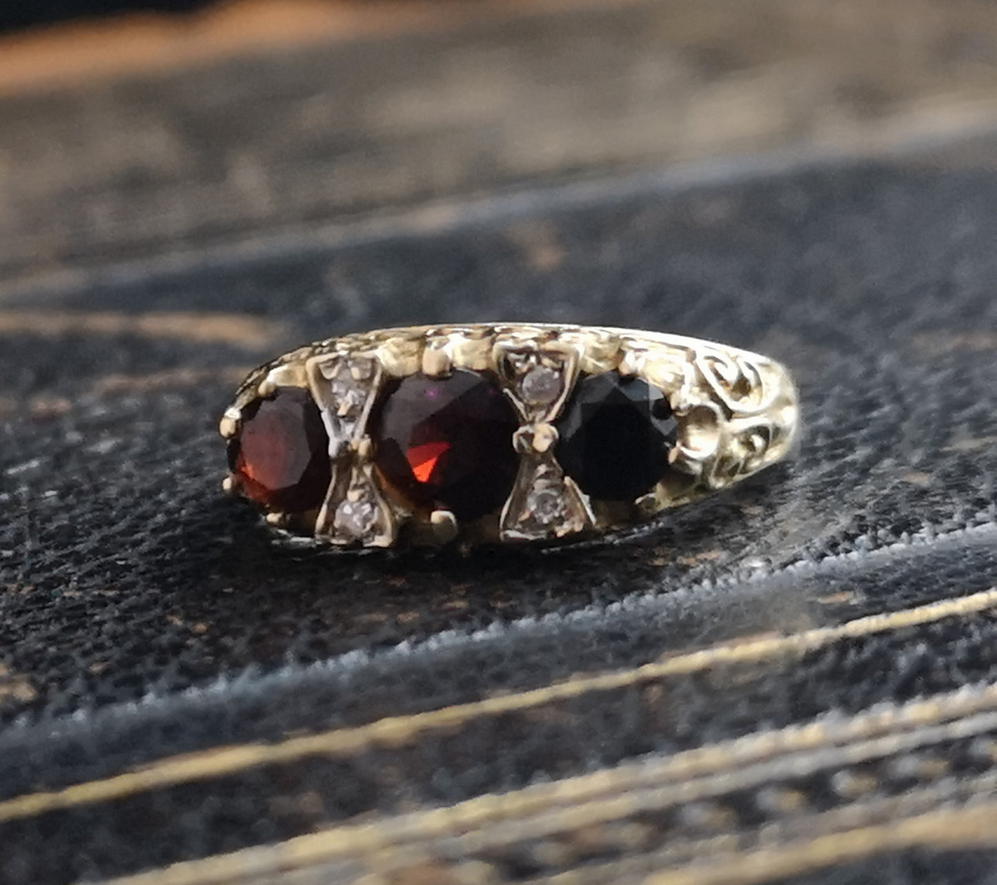 Vintage garnet and diamond ring, 9ct gold