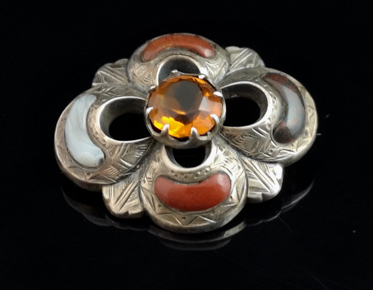 Antique Victorian Scottish silver and agate brooch