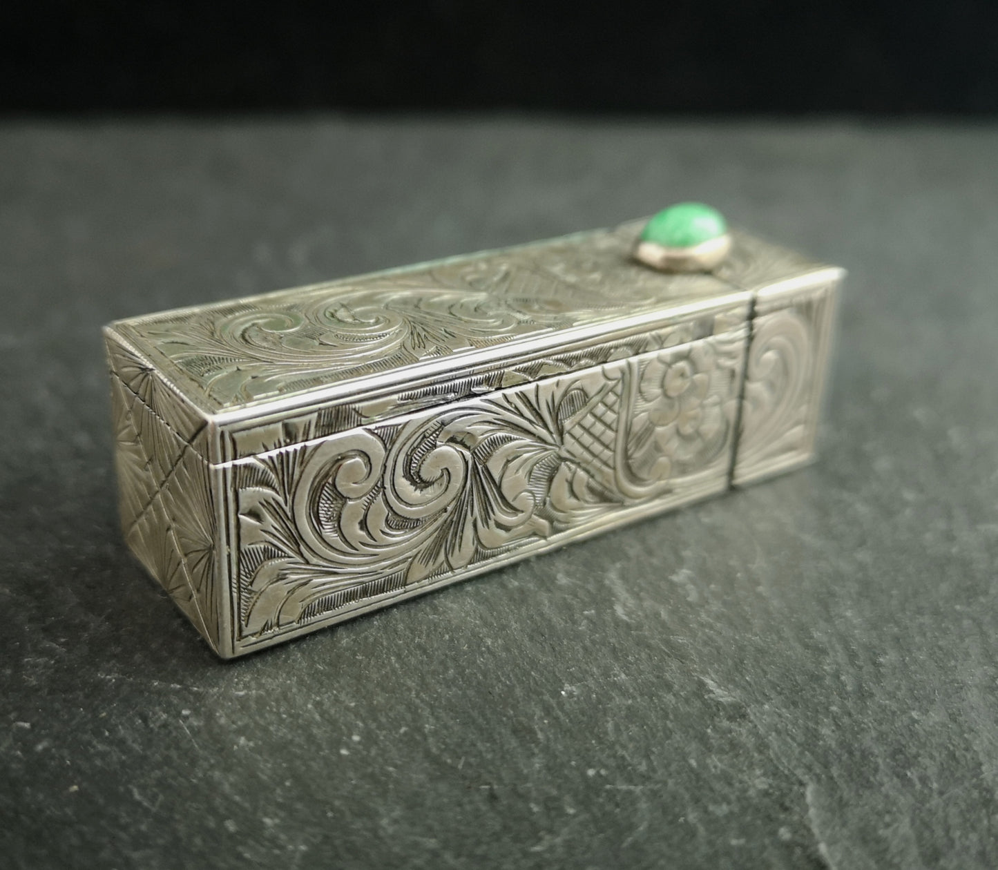 Vintage 20s silver travel lipstick compact