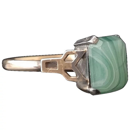 Vintage Art Deco ring, 9ct gold and silver, agate