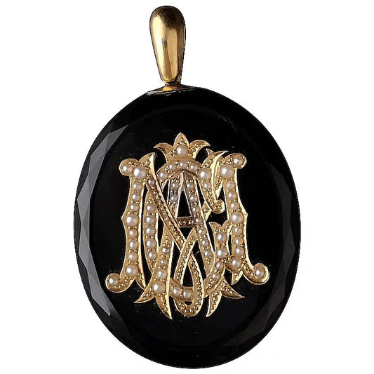 Victorian gold mourning locket, Onyx and pearl