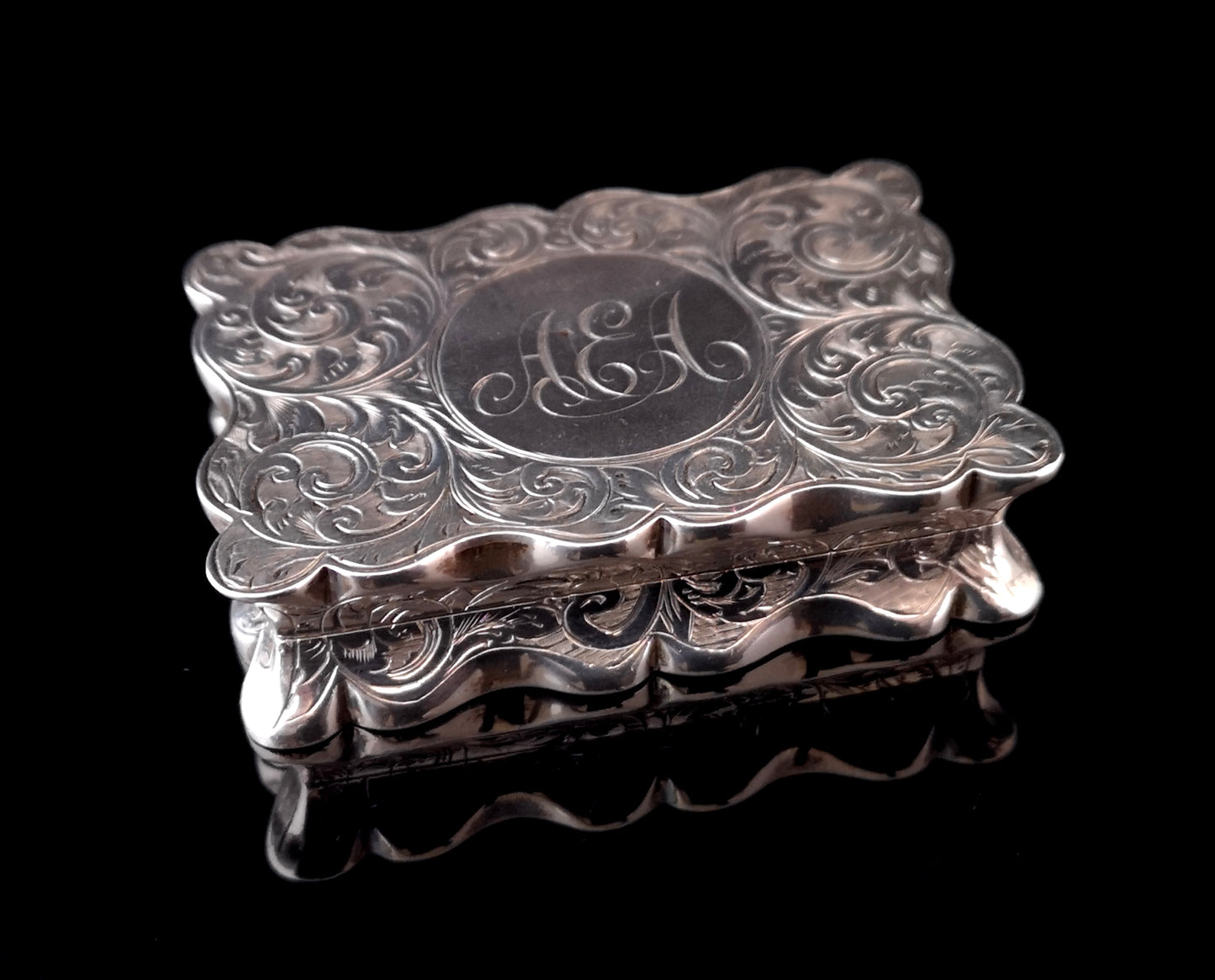 Antique silver snuff box, Deakin and Francis