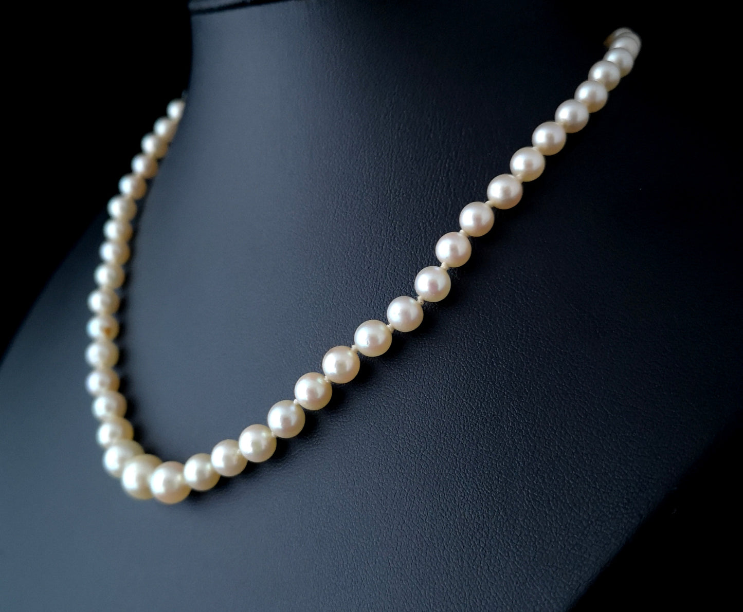 Art Deco pearl necklace, 14k white gold and diamond