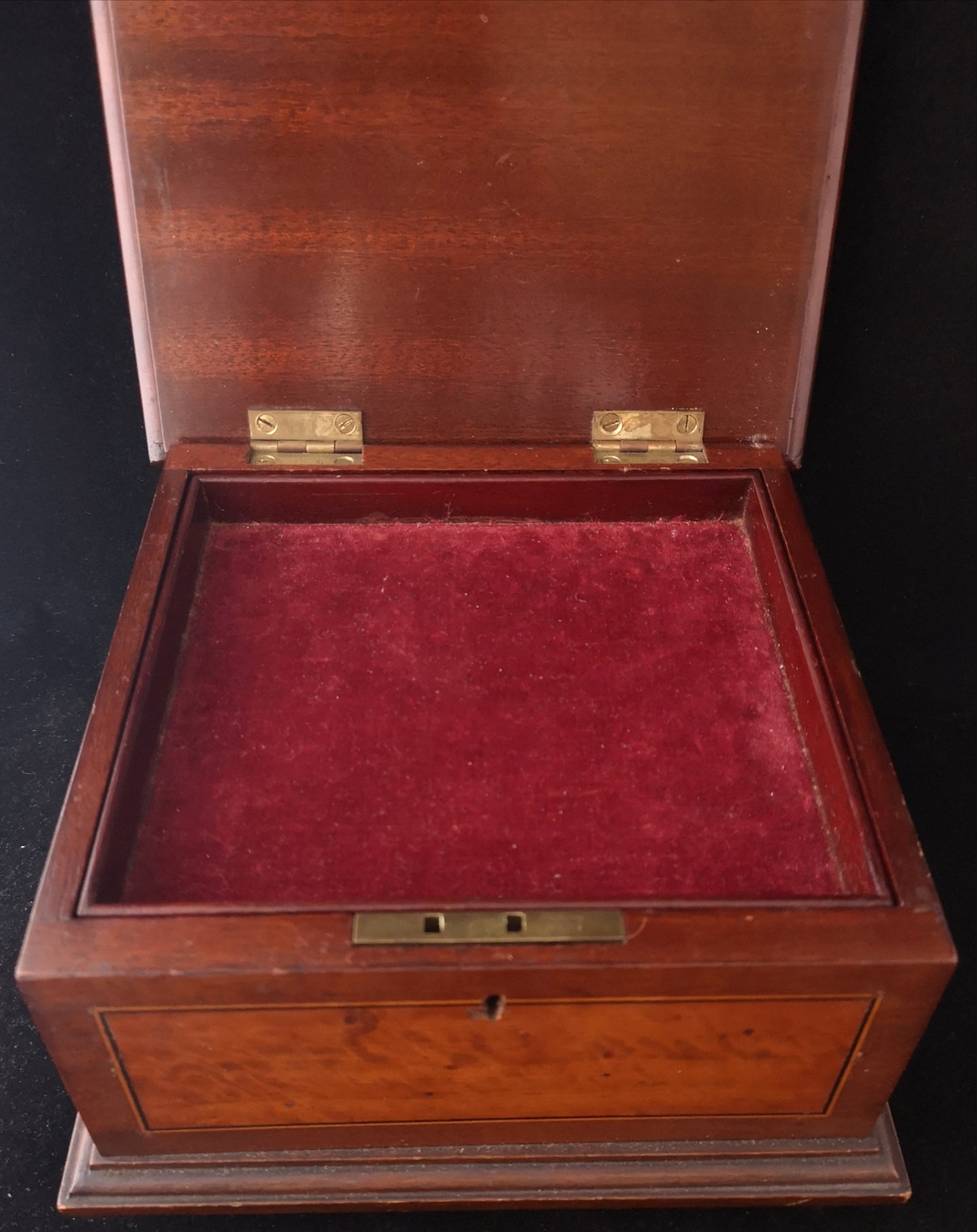 Antique Edwardian jewellery box, Mahogany and Satinwood