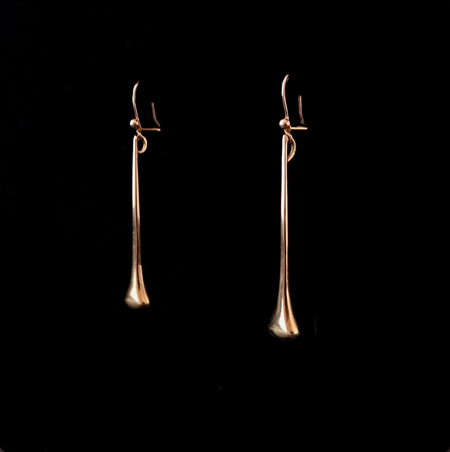 Vintage Art Deco gold drop earrings