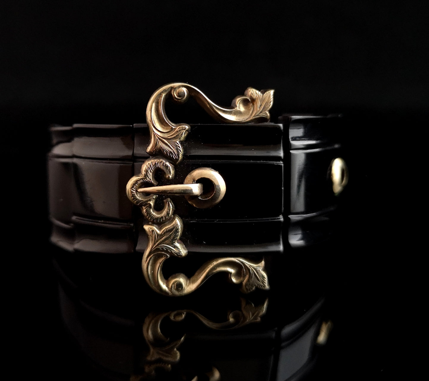 Antique Victorian whitby jet buckle bracelet, gold buckle