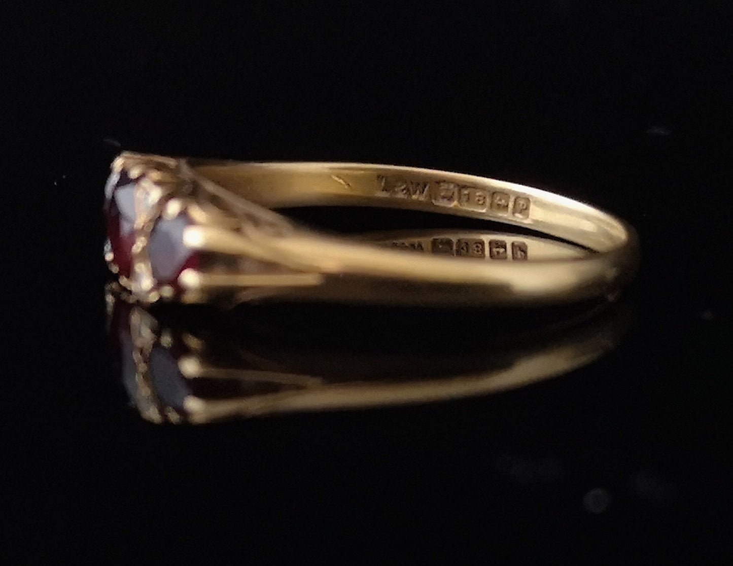 Vintage garnet and diamond ring, 18ct gold