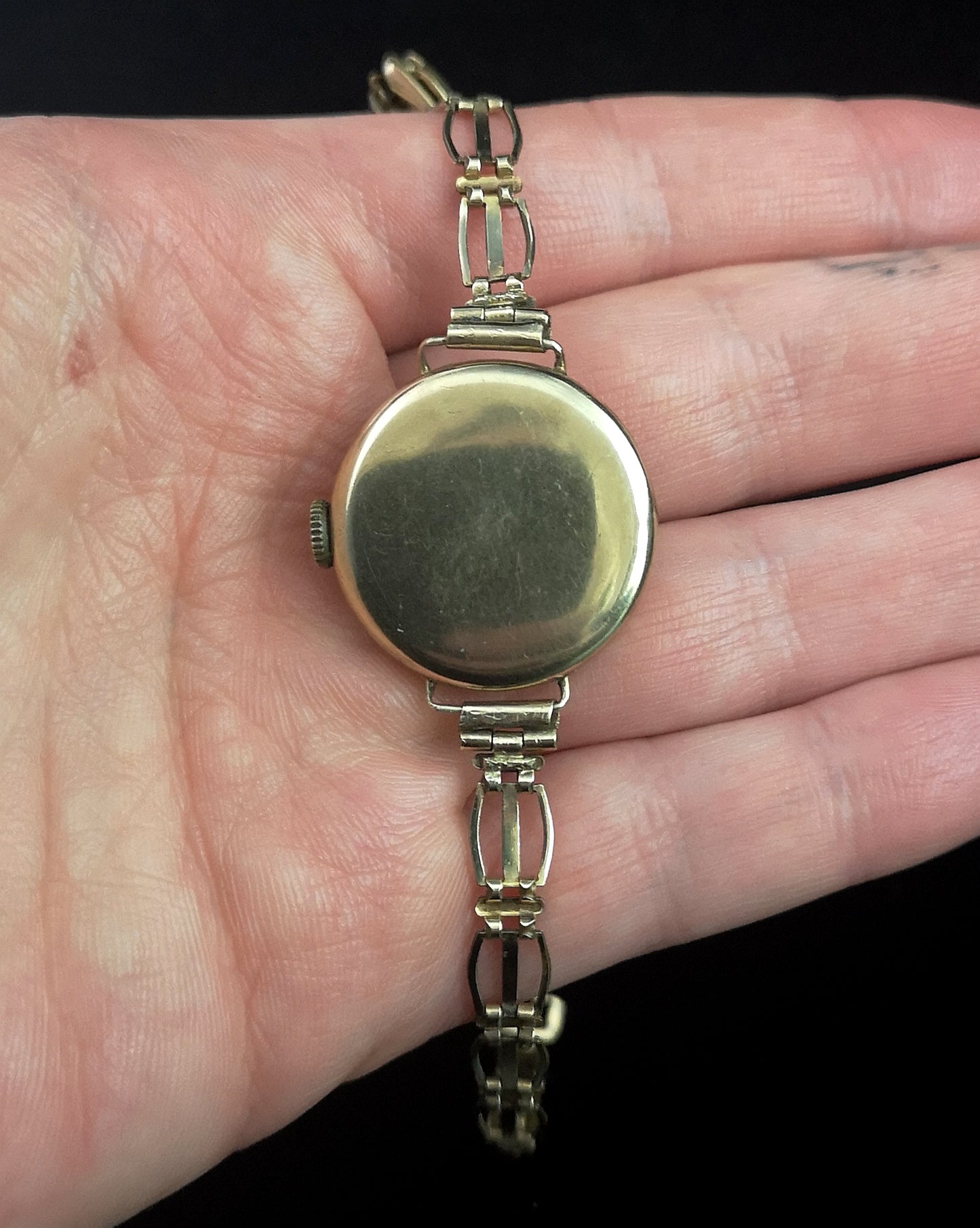 Vintage ladies 9ct gold wristwatch, JW Benson
