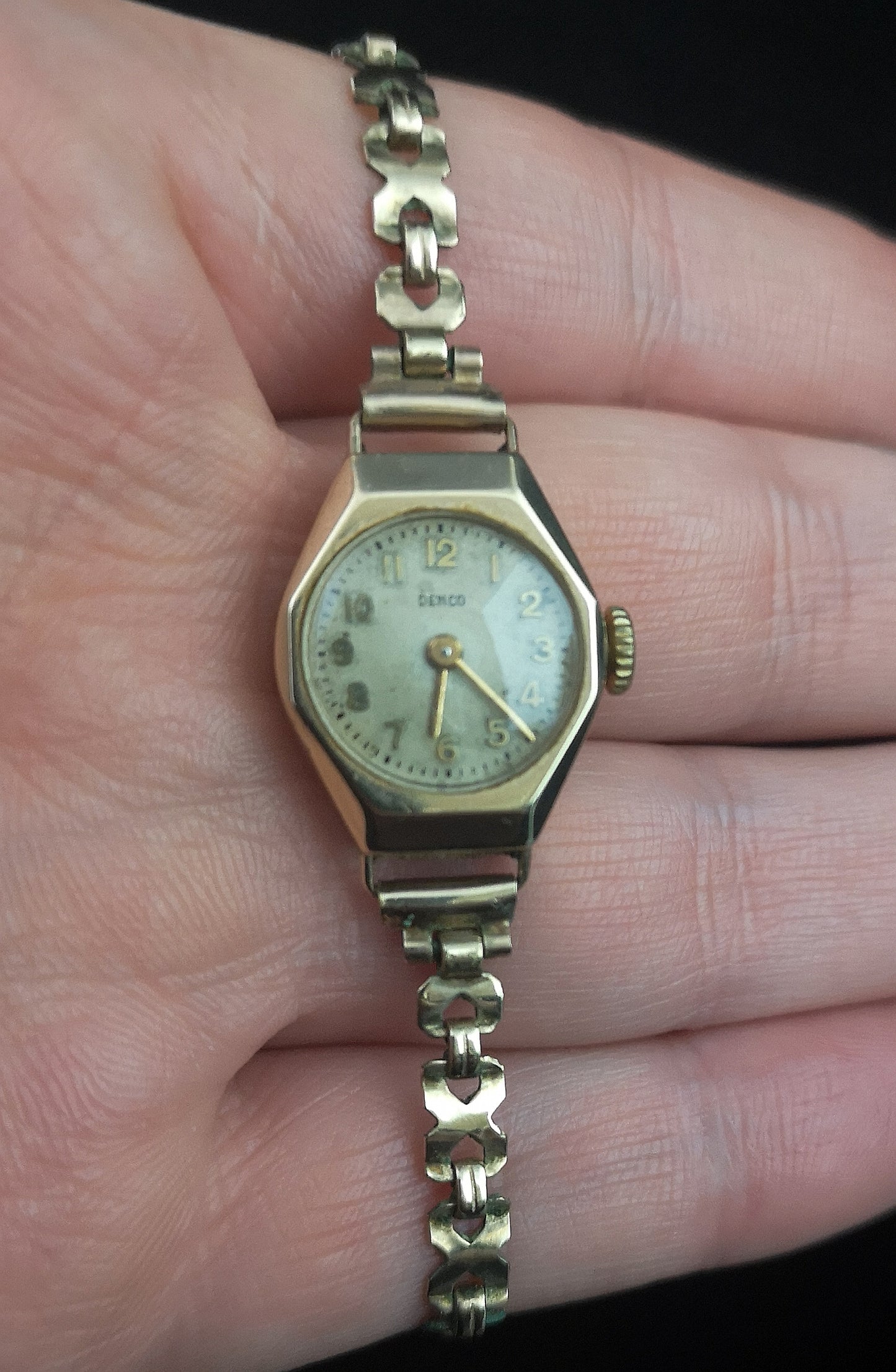 Vintage Art Deco 9ct gold ladies wristwatch, Denco