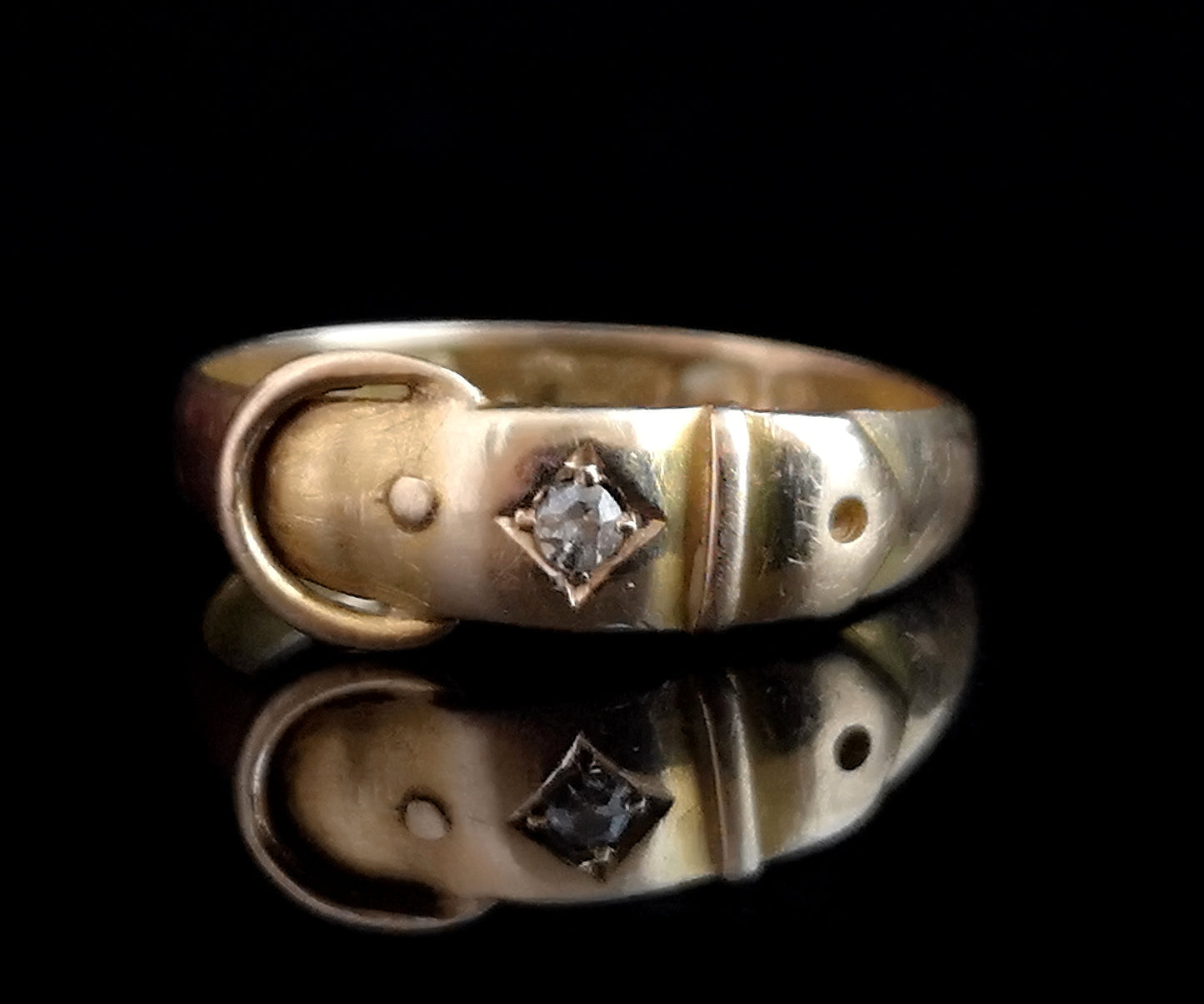 Victorian 18ct gold buckle ring, diamond