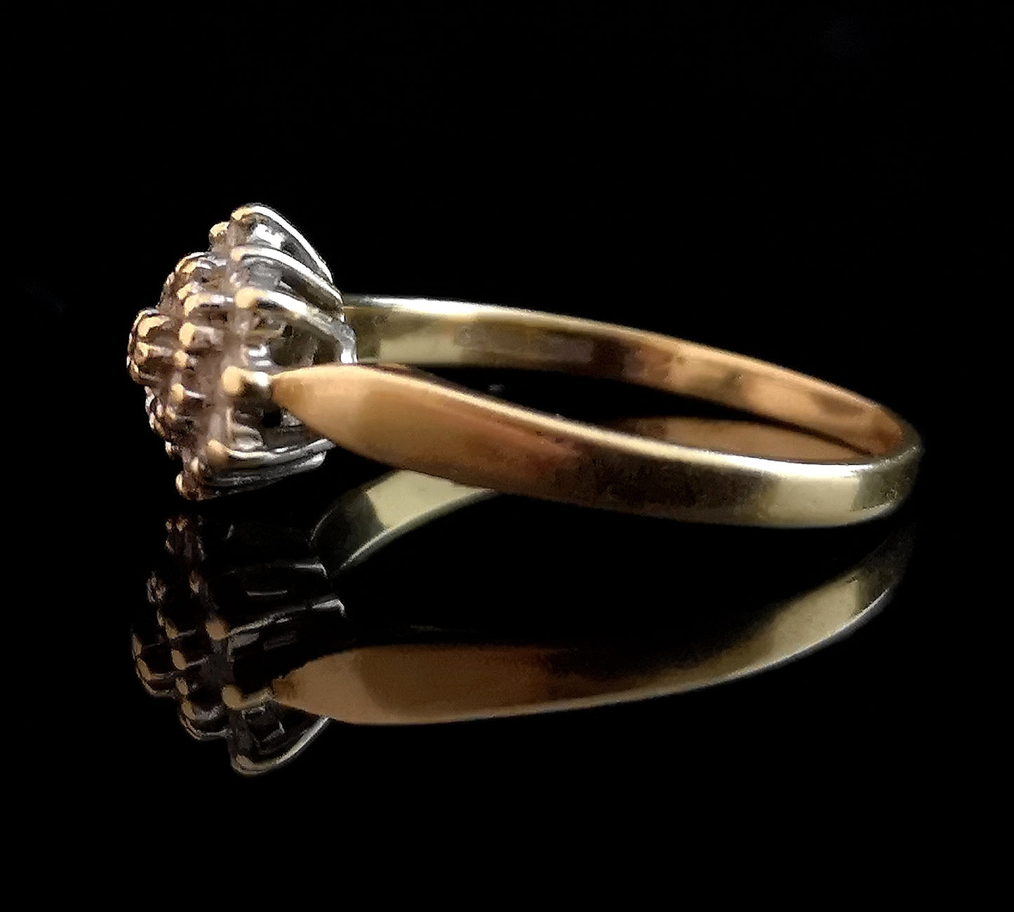 Vintage diamond cluster ring, 18ct gold