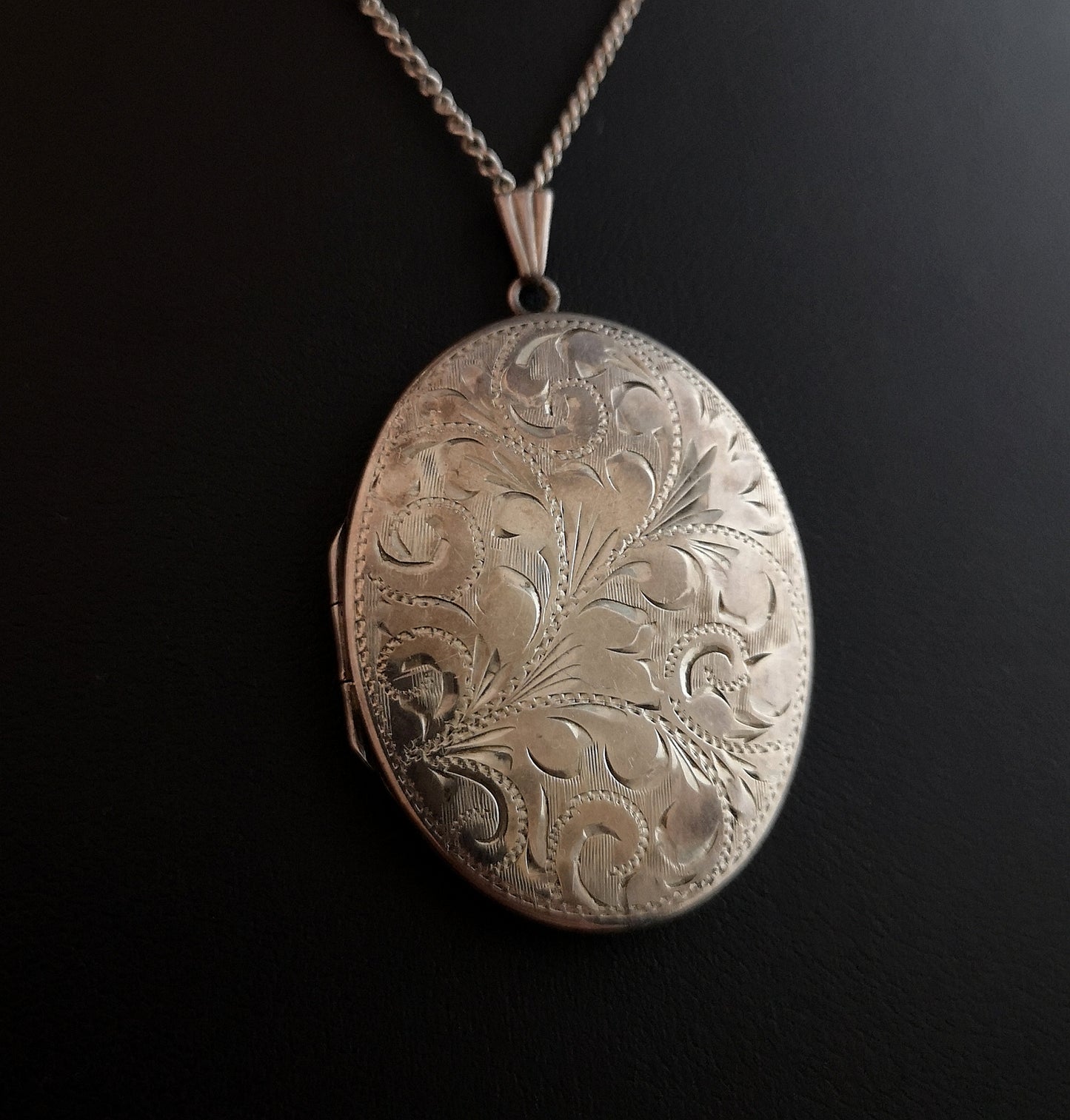 Vintage silver locket and chain, 1970s, necklace