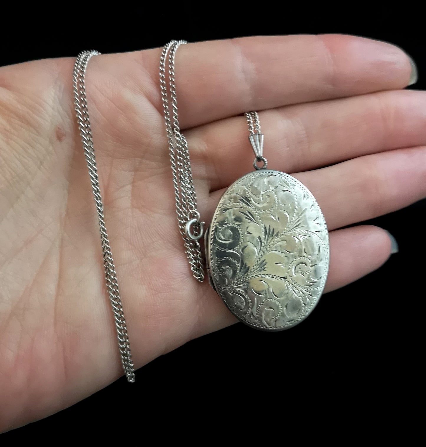 Vintage silver locket and chain, 1970s, necklace
