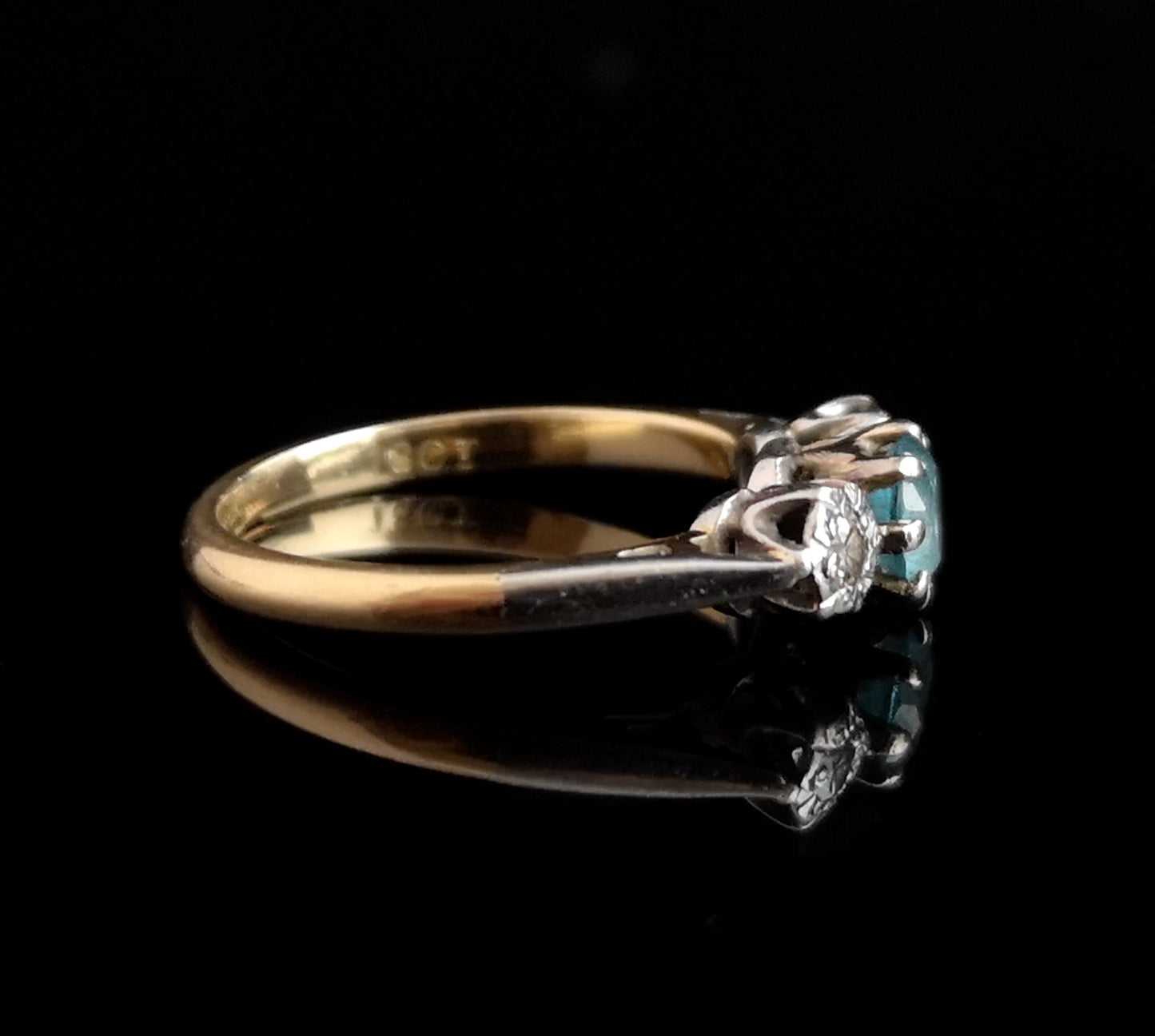 Vintage Art Deco Zircon and diamond ring, 18ct gold and platinum