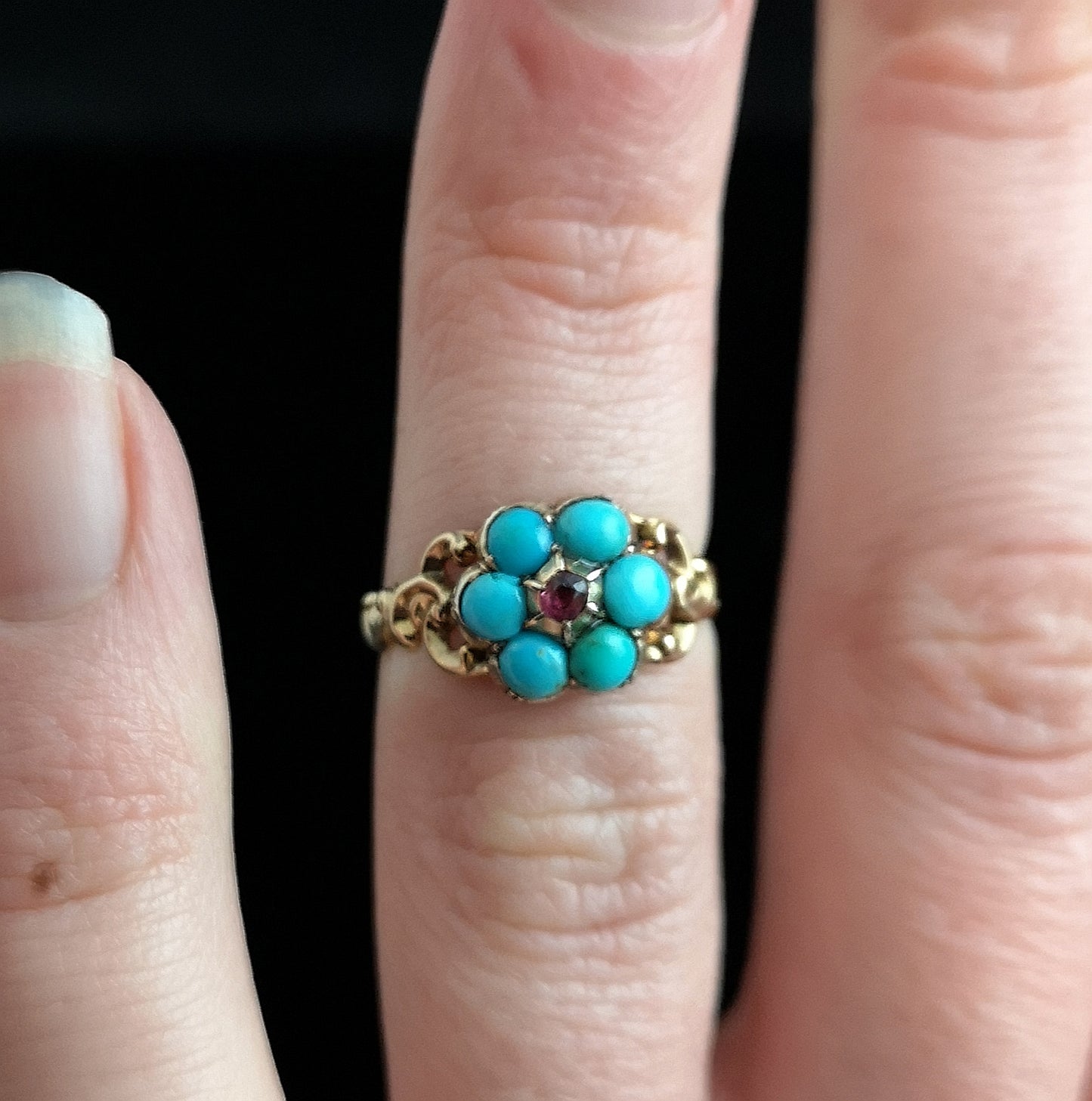 Antique Georgian mourning ring, 22ct gold, turquoise and Ruby