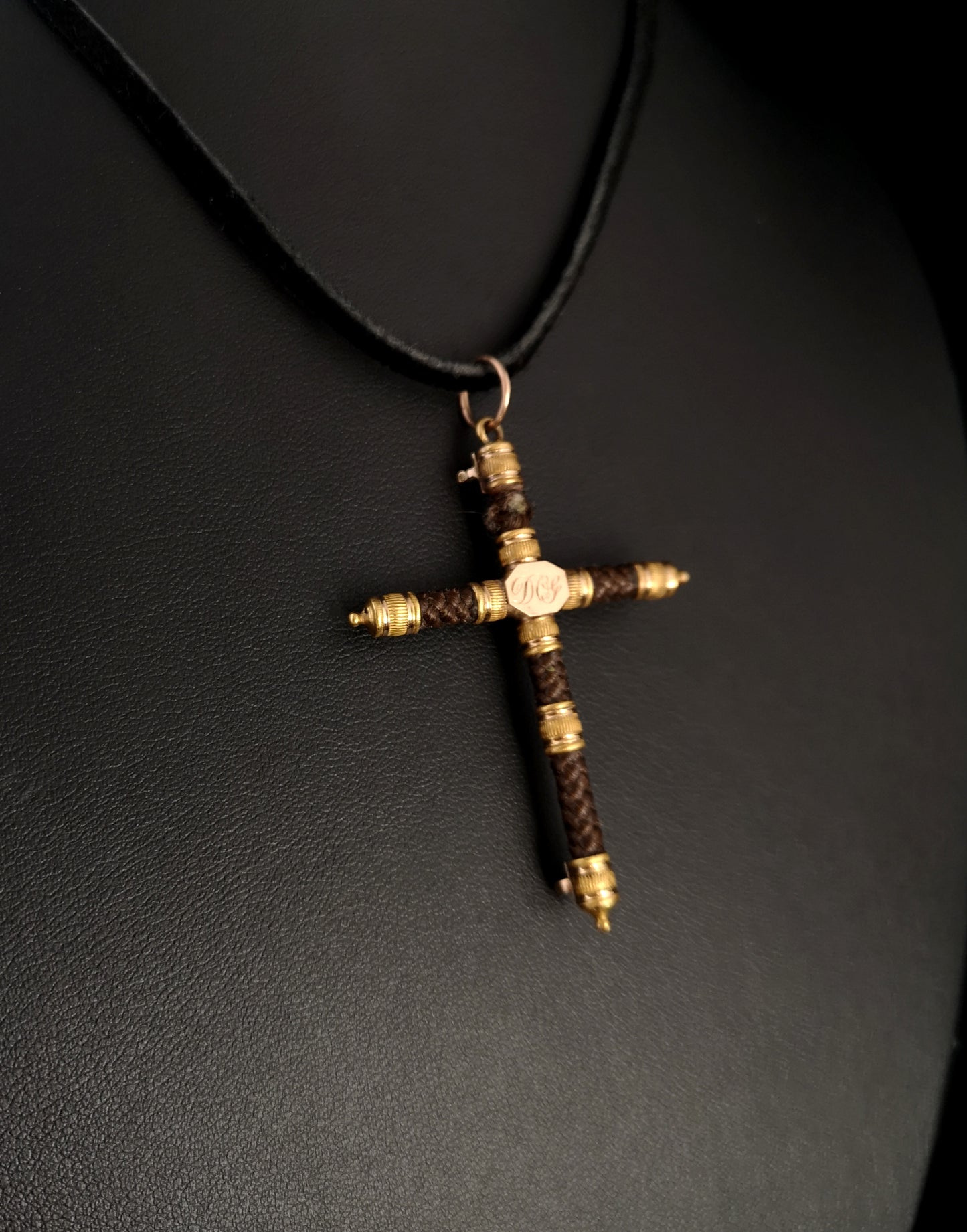 Antique Georgian mourning Cross pendant, hairwork, 9ct gold