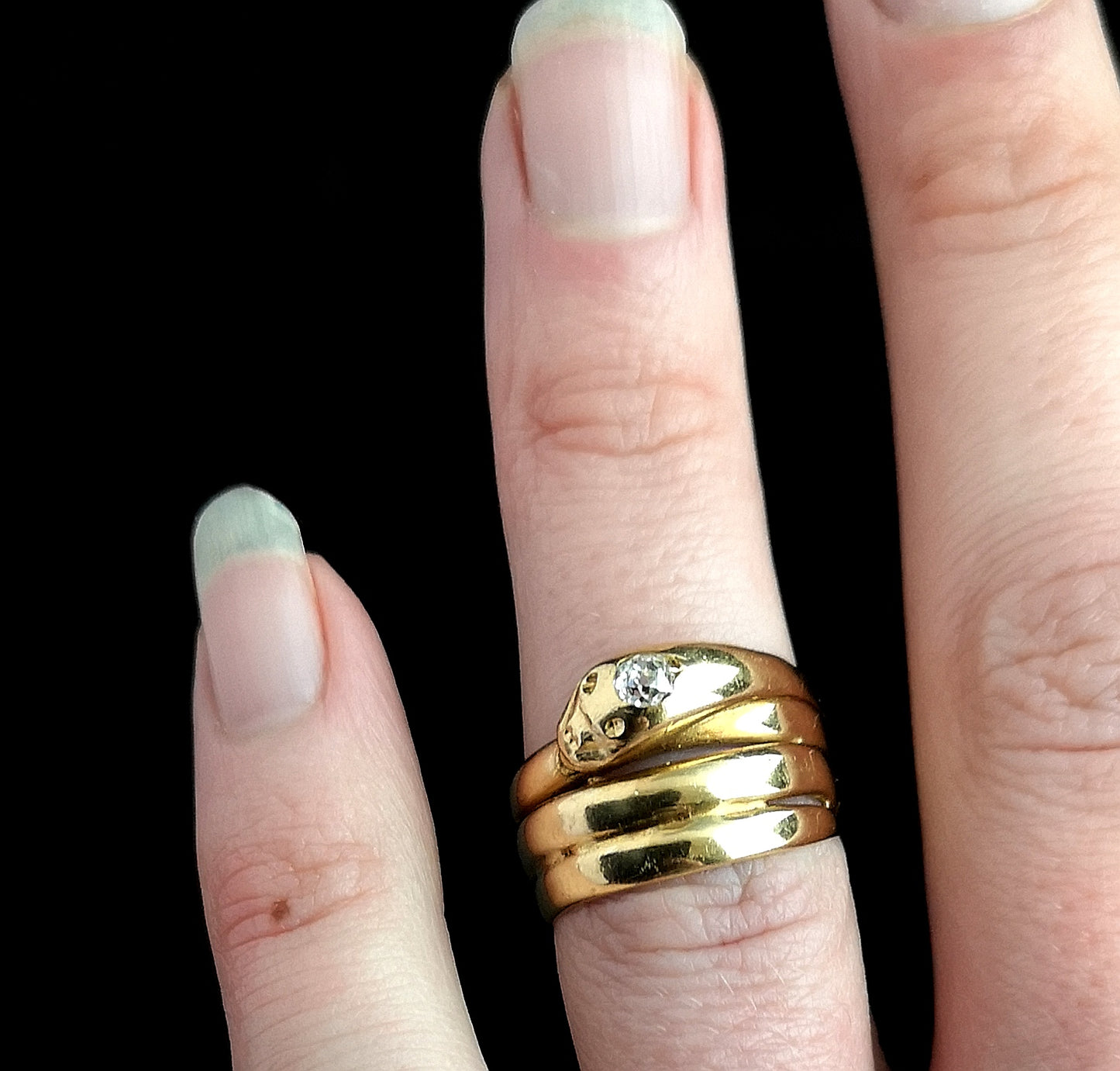 Antique Victorian snake ring, 18ct gold, Diamond