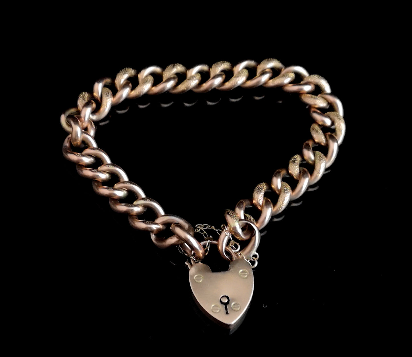 Antique Victorian 9ct gold curb link bracelet
