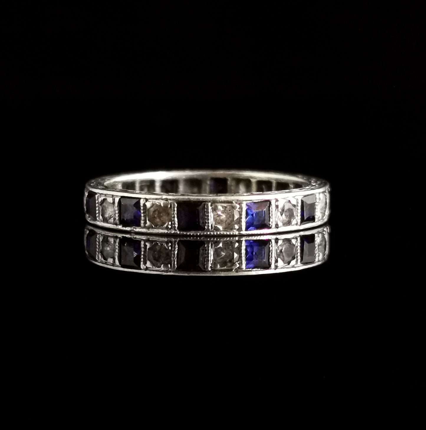 Vintage Art Deco Sapphire eternity ring, 9ct White gold
