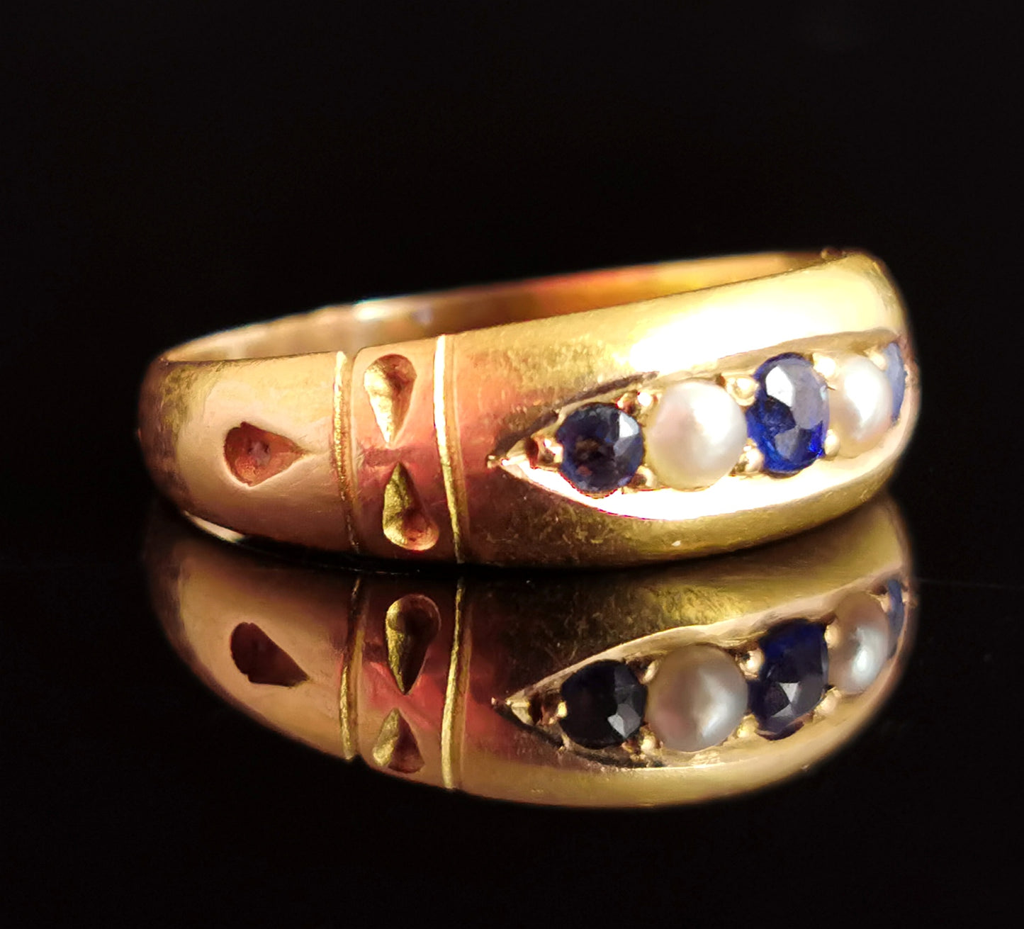 Victorian Sapphire and Pearl ring, 15ct gold