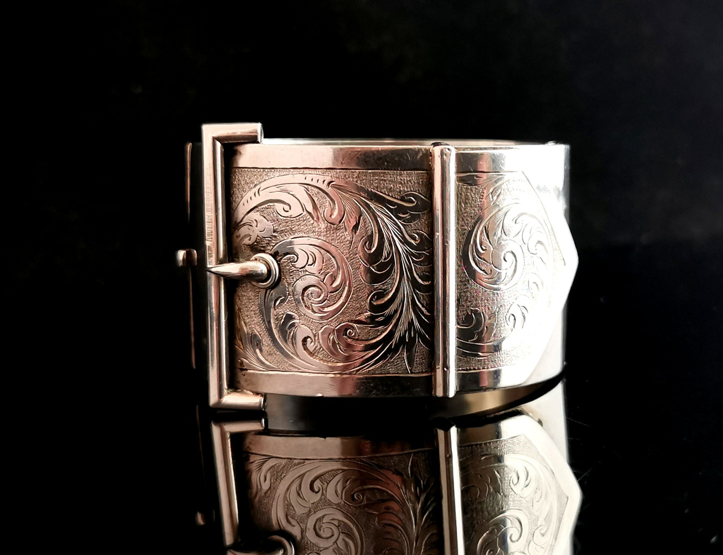 Victorian silver cuff bangle, wide, Buckle