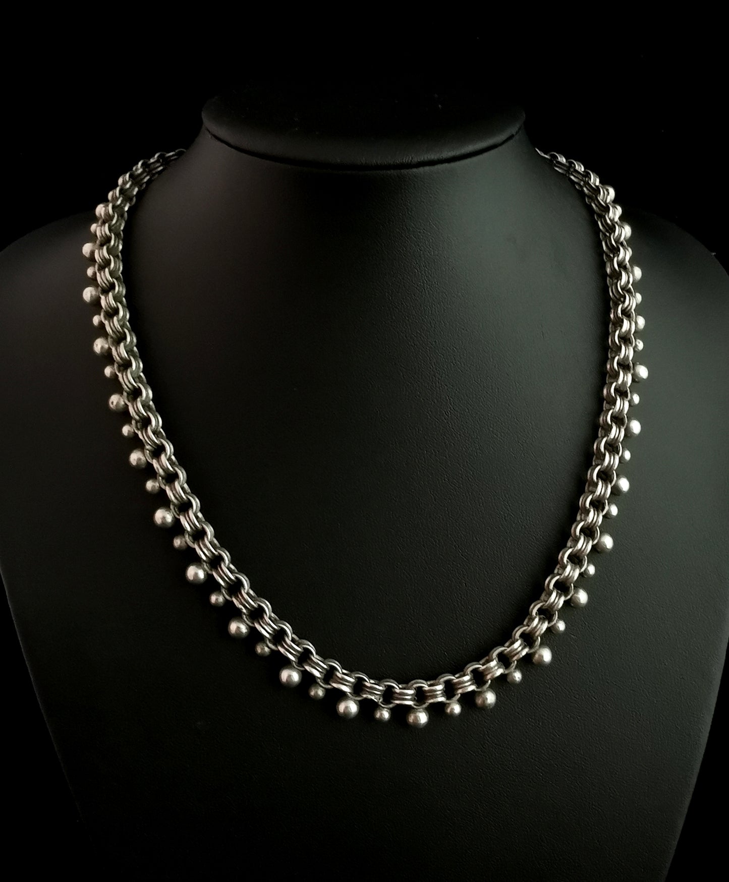 Victorian silver collar necklace, beaded chain