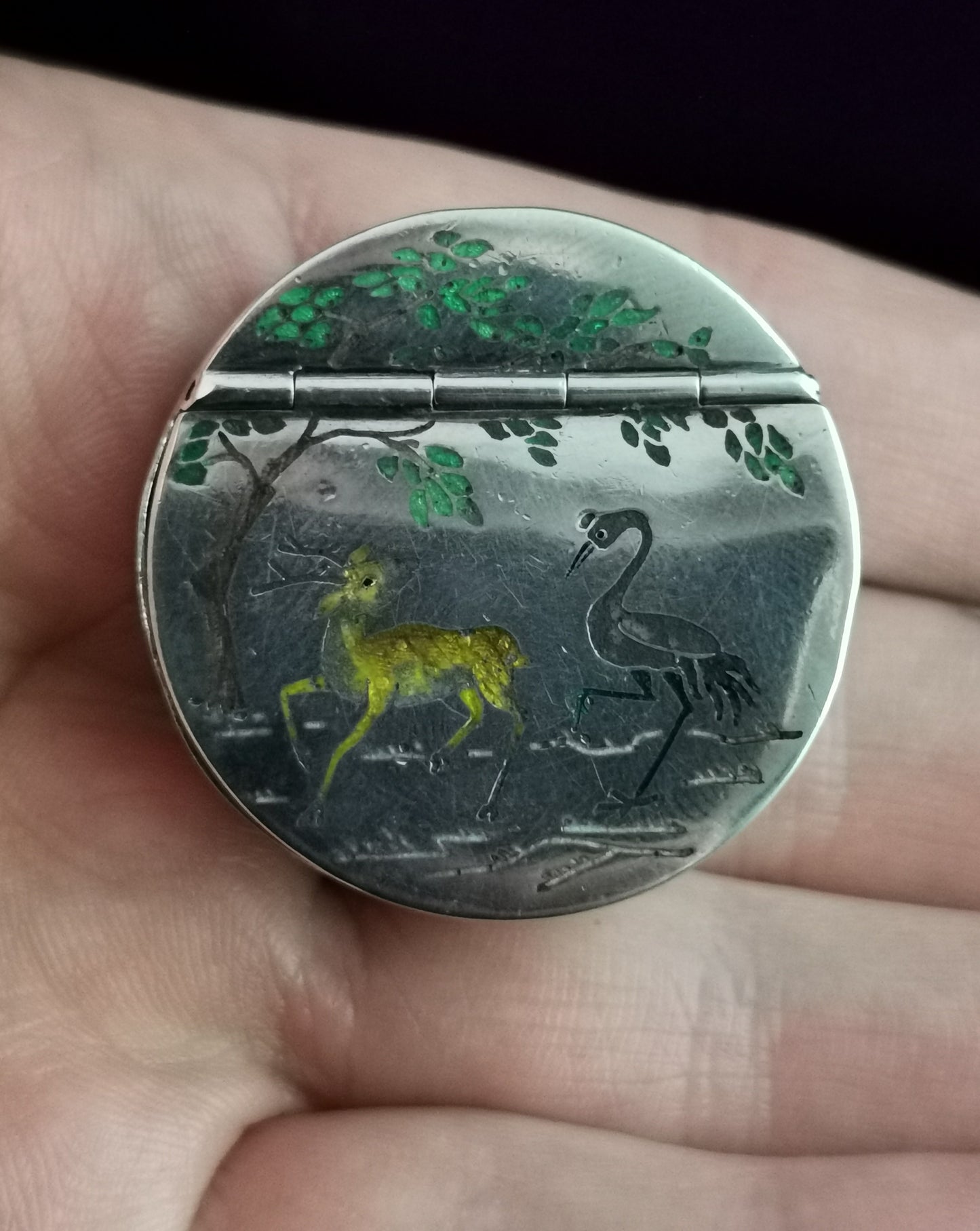 Antique Chinese silver snuff box, deer and crane