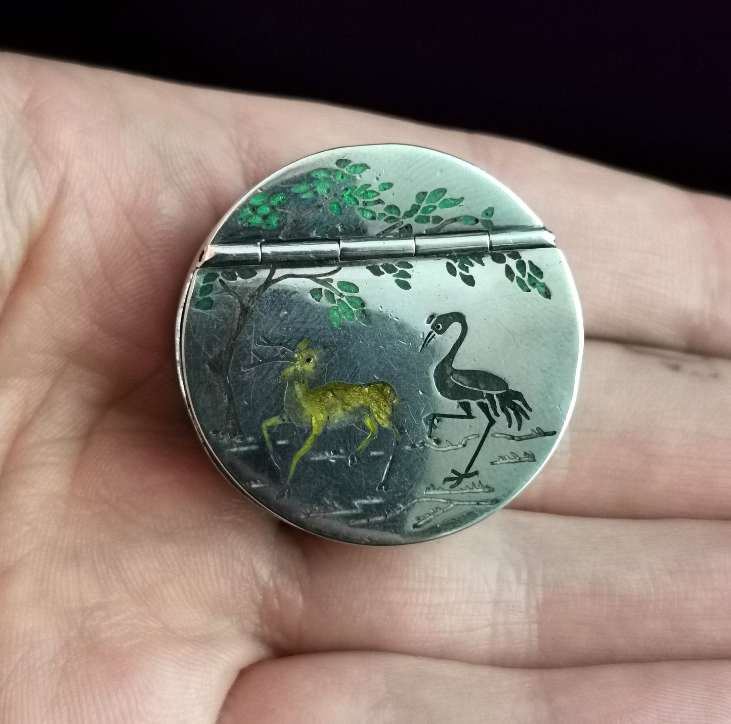Antique Chinese silver snuff box, deer and crane