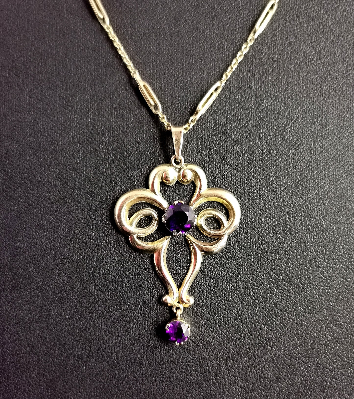 Antique Edwardian lavalier pendant, 9ct gold and Amethyst