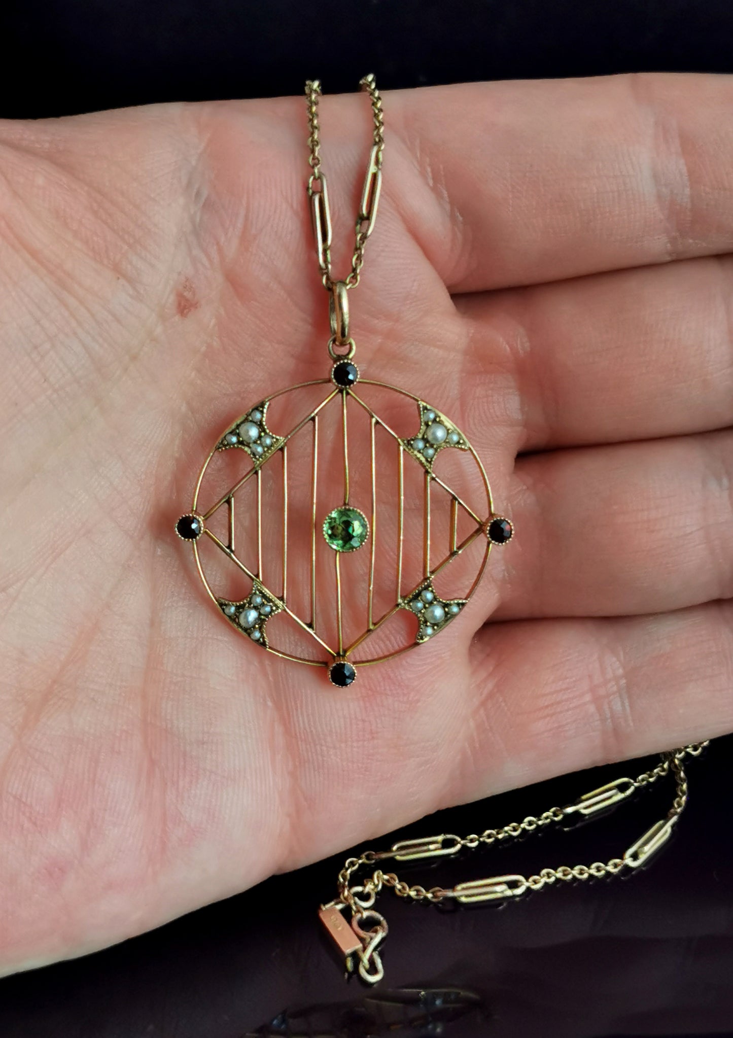 Antique Edwardian 9ct gold pendant, Peridot, Garnet and Pearl