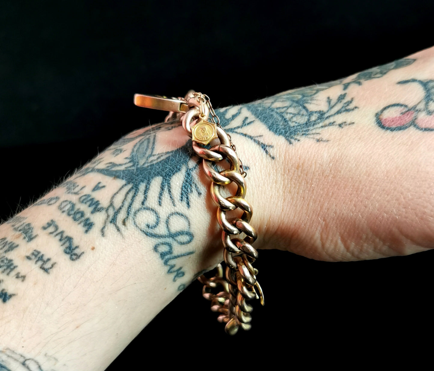 Antique Edwardian 9ct gold curb link bracelet
